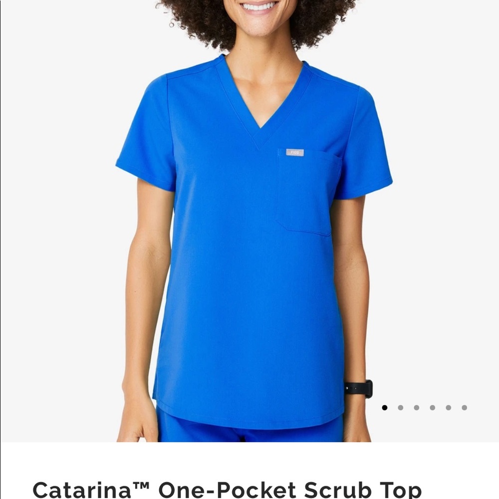 Figs Catarina scrub top size small. Royal blue.